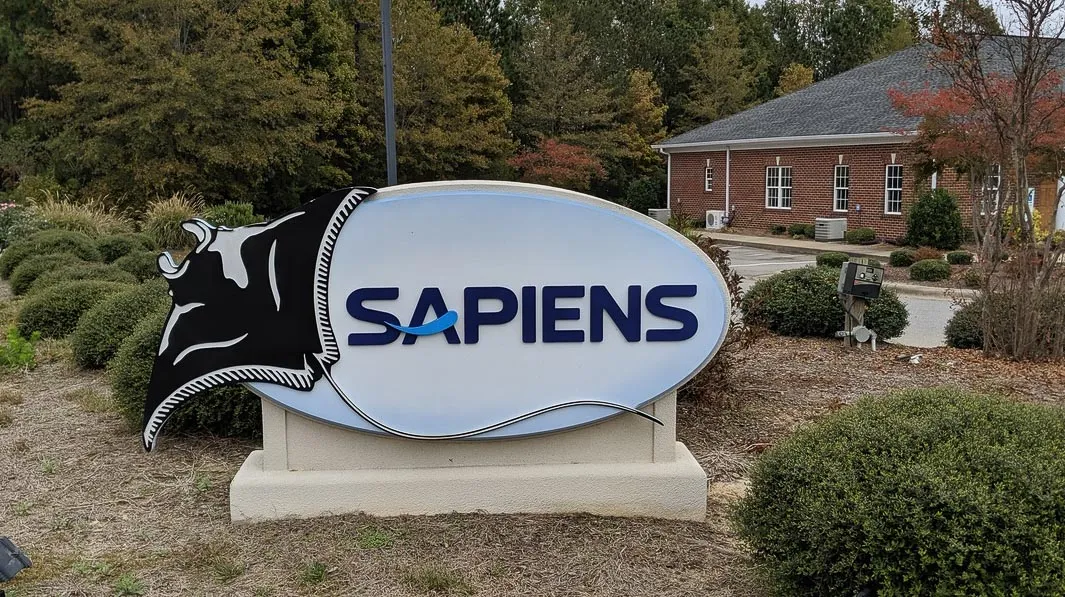 Oval monument sign for Sapiens