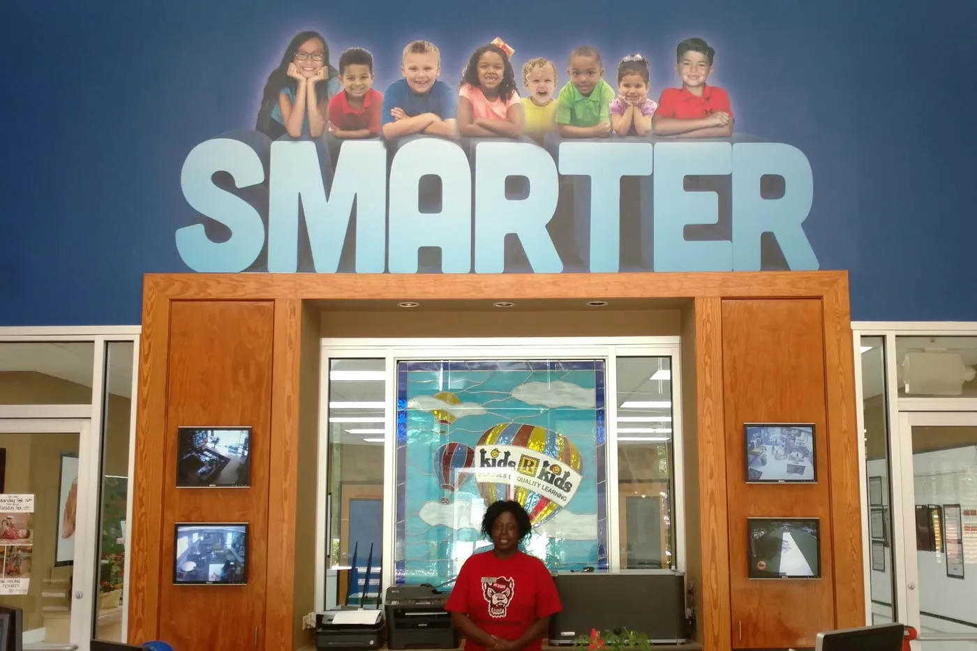 Storefront graphics, SMARTER for Kids R Kids